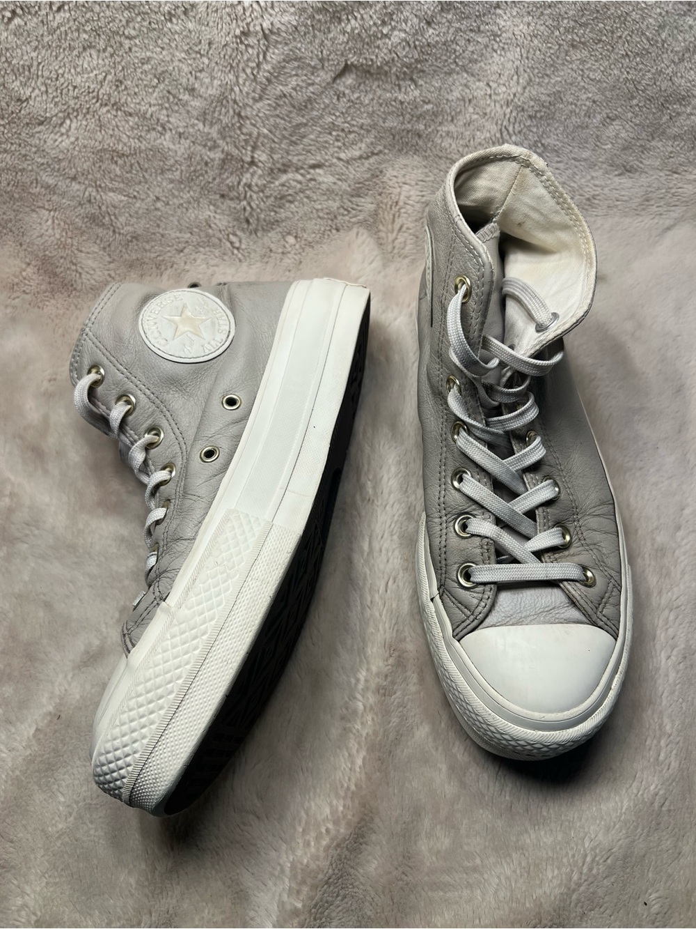 Converse women’s platform size 7.5